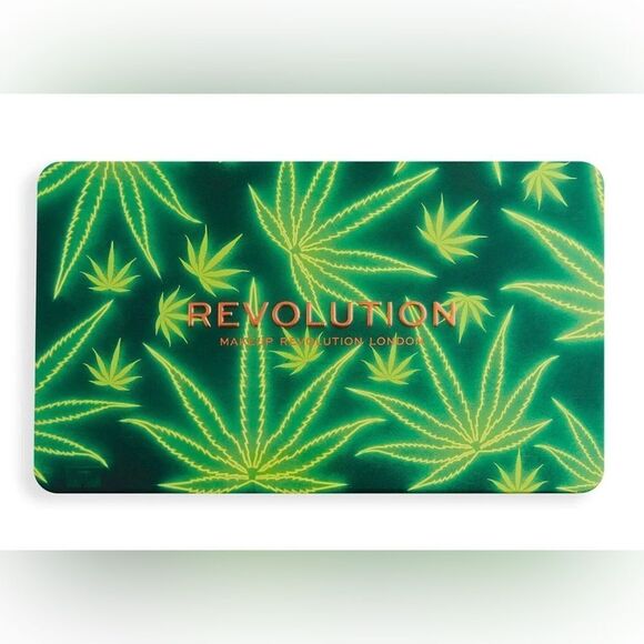 NIB Revolution Forever Flawless Chilled Vibes 18 Shade Eyeshadow Pallet - Picture 4 of 8